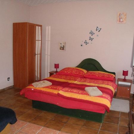 Apartmán Viola Vendeghaz Kehidakustány Exteriér fotografie