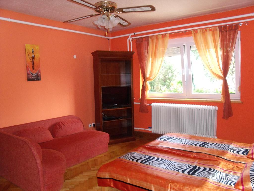 Apartmán Viola Vendeghaz Kehidakustány Exteriér fotografie