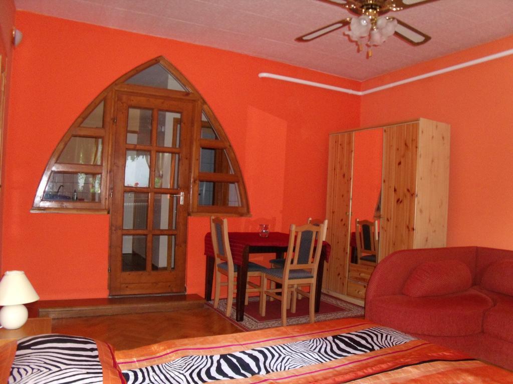 Apartmán Viola Vendeghaz Kehidakustány Exteriér fotografie